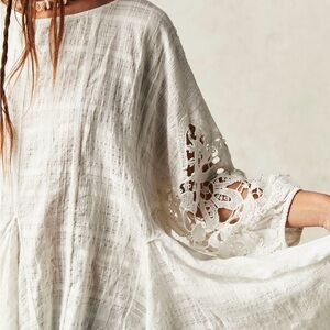 Free People White Shores Tunic
Style No: 82029869